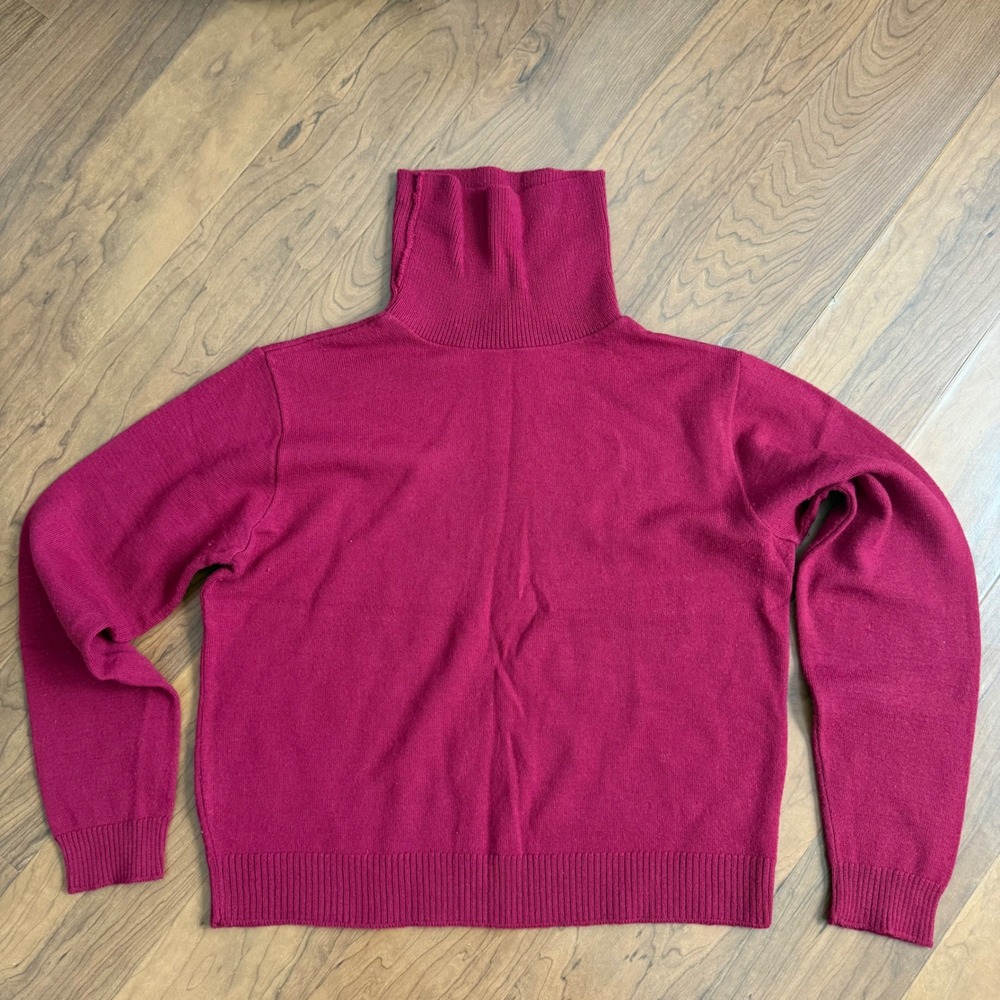 Vintage Pendleton Magenta Pink 100% Virgin Wool Turtleneck Sweater 42 USA Made